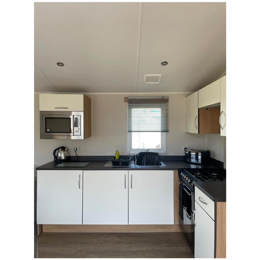 Cosy 3-Bed Caravan Combe Haven St Leonards On Sea Hollington  Екстериор снимка